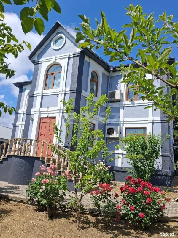 Kirayə verilir 5 otaqlı həyət evi 250 m²