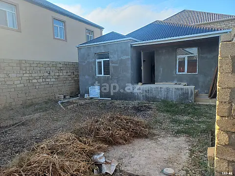 Satılır 3 otaqlı həyət evi 200 m² — Bakı, Qobustan qəs. 3 otaq 200.00 m²