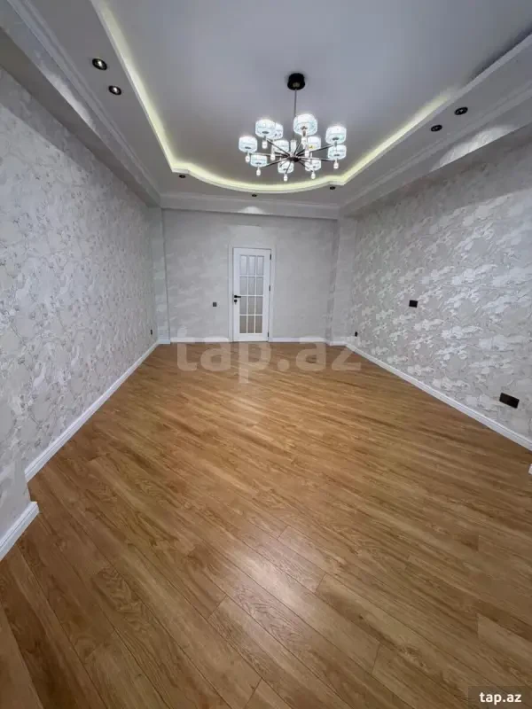 Satılır 4 otaqlı yeni tikili 128 m²