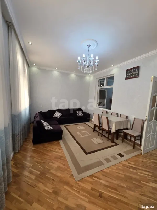 Satılır 3 otaqlı mənzil 115 m²