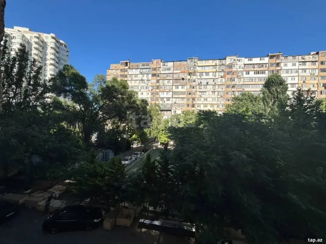 Satılır 2 otaqlı mənzil 70 m²