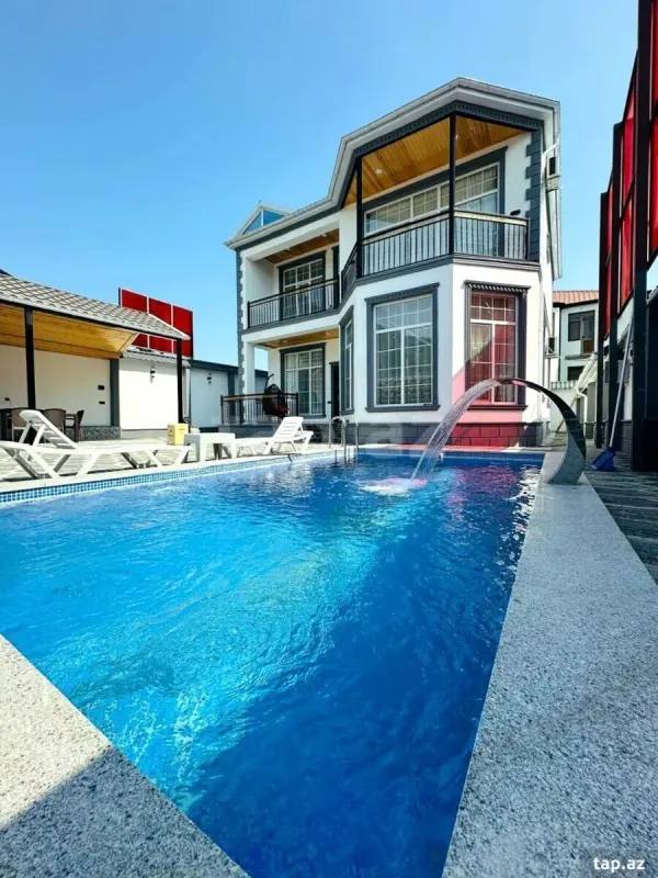 Kirayə verilir 5 otaqlı həyət evi 300 m²