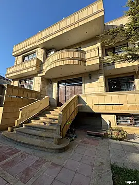 Satılır 10 otaqlı həyət evi 372 m² — Bakı 10 otaq 372.00 m²