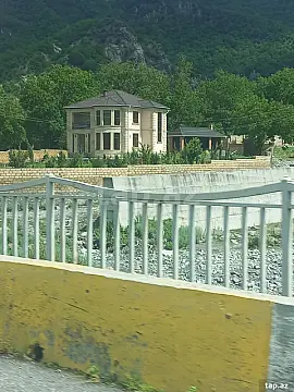 Satılır torpaq sahəsi — Oğuz