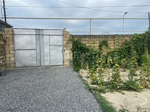 Satılır 3 otaqlı həyət evi 78 m² — Şəki 3 otaq 78.00 m²
