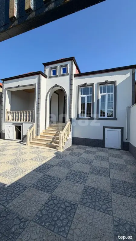 Satılır 4 otaqlı həyət evi 100 m²