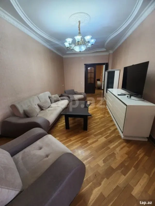 Kirayə verilir 3 otaqlı yeni tikili 105 m²