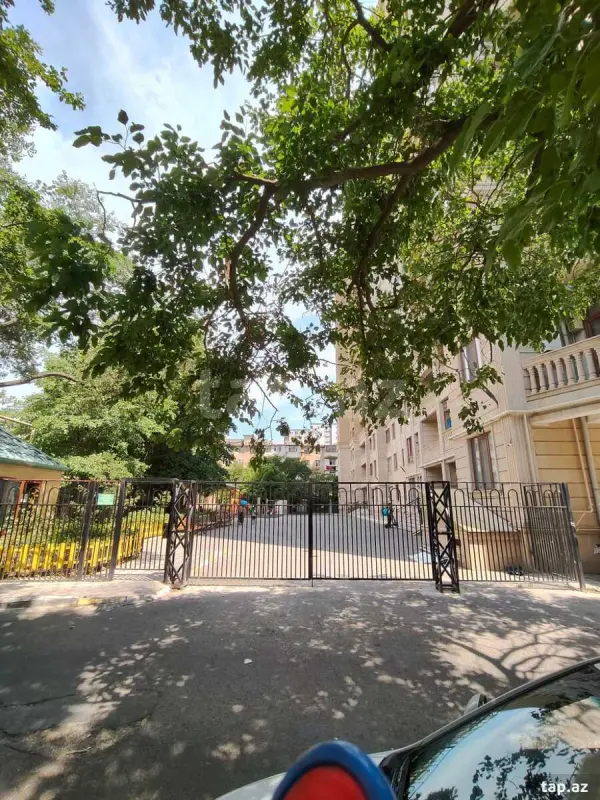 Satılır 3 otaqlı yeni tikili 80 m²