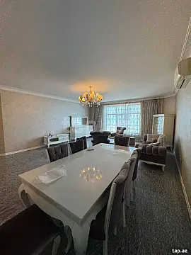 Satılır 3 otaqlı yeni tikili 175 m² — Bakı, Nizami 3 otaq 175.00 m²