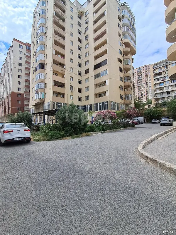 Satılır 1 otaqlı yeni tikili 65 m²