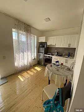 Satılır 3 otaqlı həyət evi 70 m² — Bakı, Bakıxanov 3 otaq 70.00 m²