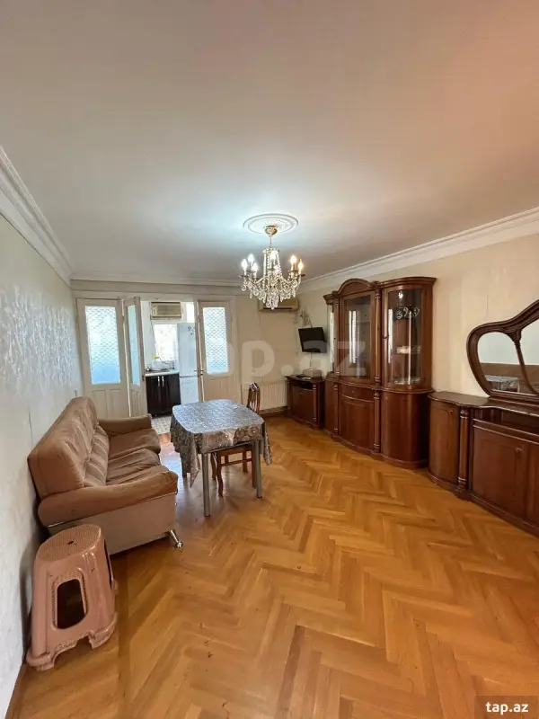 Satılır 3 otaqlı mənzil 104 m²