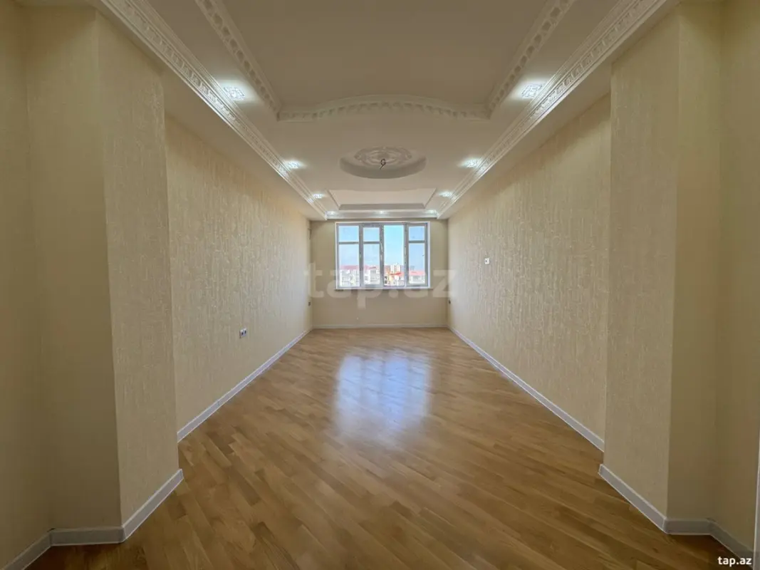 Satılır 3 otaqlı yeni tikili 90 m²