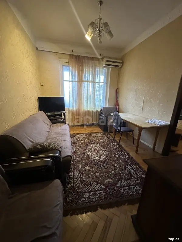 Kirayə verilir 2 otaqlı mənzil 50 m²