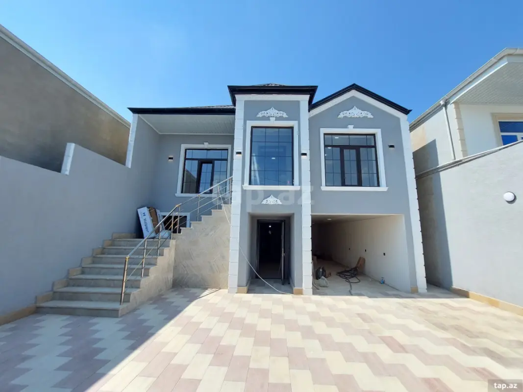 Satılır 4 otaqlı həyət evi 220 m²