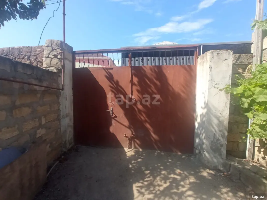 Satılır 4 otaqlı həyət evi 120 m²