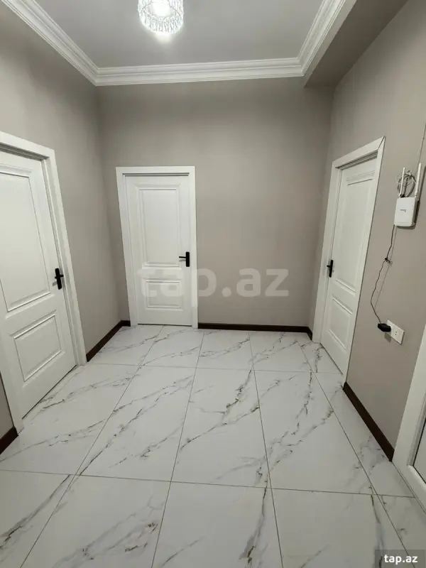 Kirayə verilir 2 otaqlı yeni tikili 65 m²