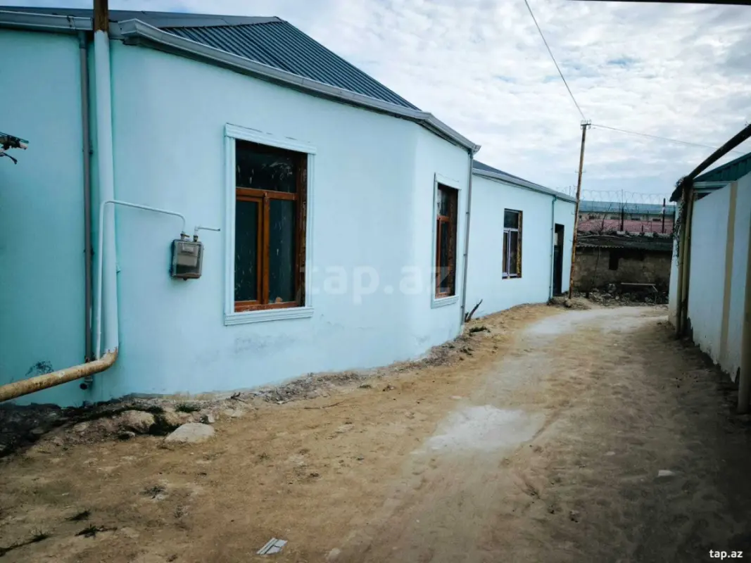 Satılır 3 otaqlı həyət evi 80 m²
