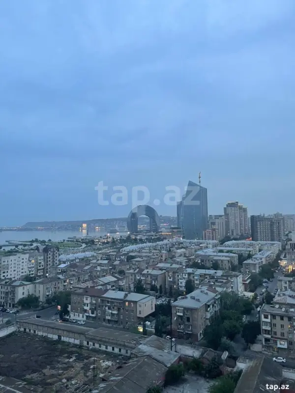 Kirayə verilir 2 otaqlı yeni tikili 80 m²