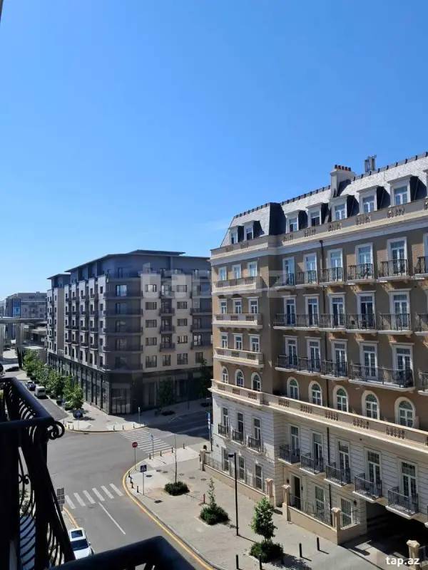 Kirayə verilir 3 otaqlı yeni tikili 85 m²