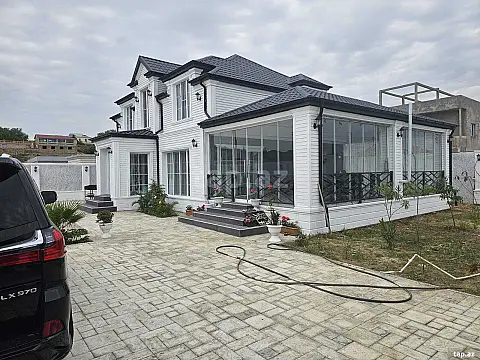 Kirayə verilir 6 otaqlı həyət evi 250 m² — Bakı, Novxanı 6 otaq 250.00 m²