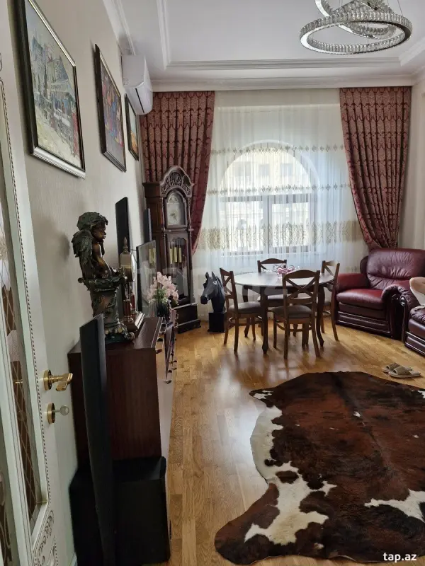 Satılır 3 otaqlı yeni tikili 90 m²