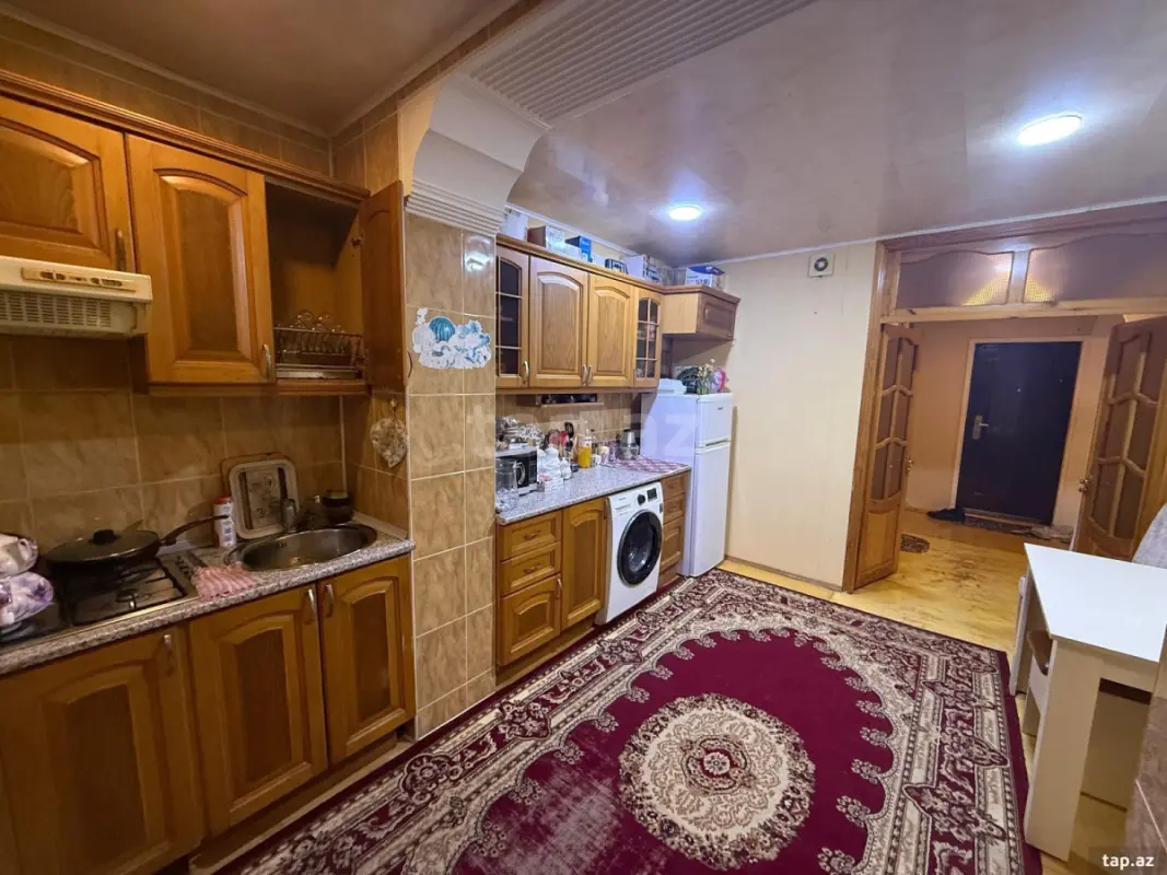 Kirayə verilir 4 otaqlı mənzil 95 m²