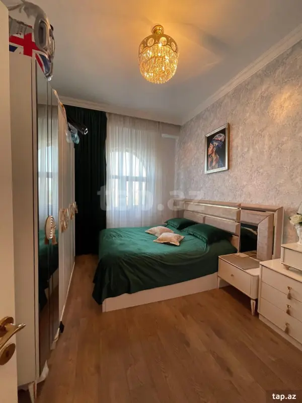 Satılır 3 otaqlı yeni tikili 80 m²