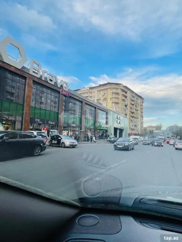Kirayə verilir 4 otaqlı mənzil 100 m²