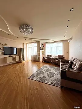 Satılır 3 otaqlı yeni tikili 137 m² — Bakı 3 otaq 137.00 m²
