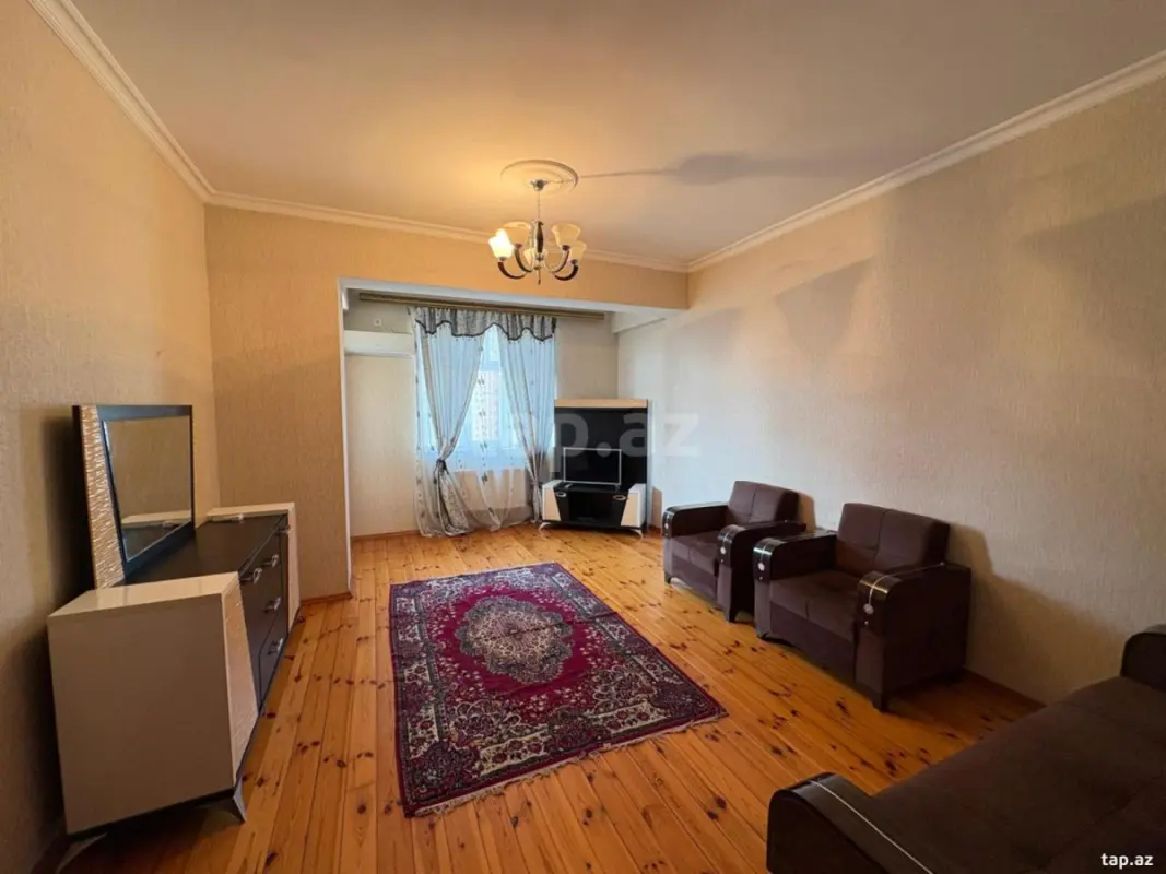 Kirayə verilir 3 otaqlı yeni tikili 110 m²