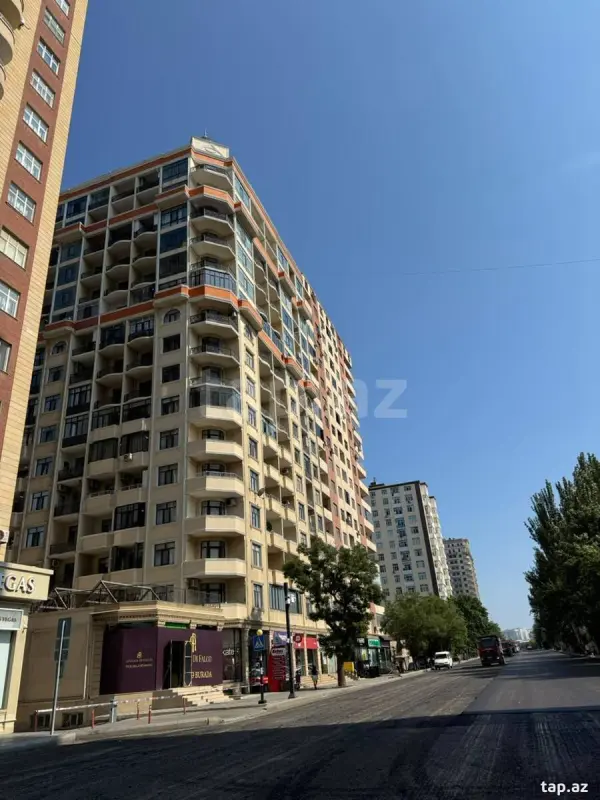 Satılır 4 otaqlı yeni tikili 227 m²