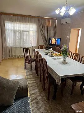 Satılır 3 otaqlı həyət evi 114 m² — Bakı, Səbail 3 otaq 114.00 m²