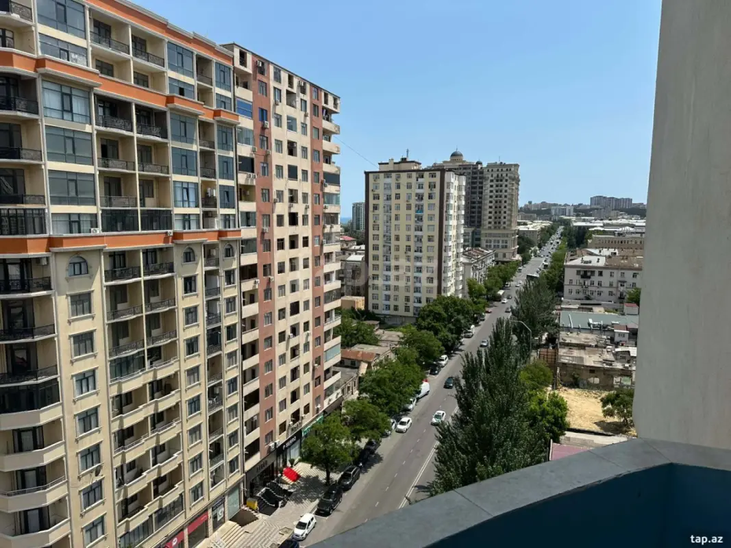 Kirayə verilir 5 otaqlı yeni tikili 220 m²