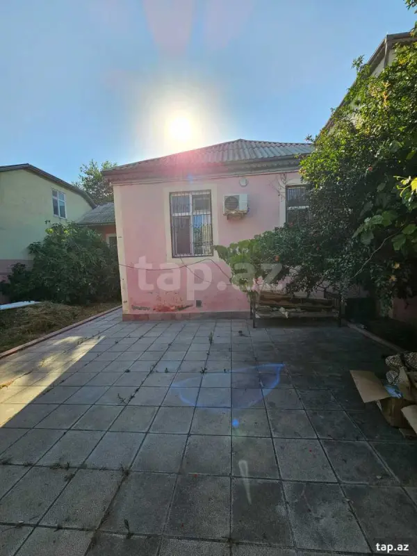 Kirayə verilir 2 otaqlı həyət evi 150 m²