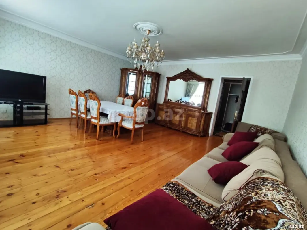 Satılır 4 otaqlı mənzil 72 m²