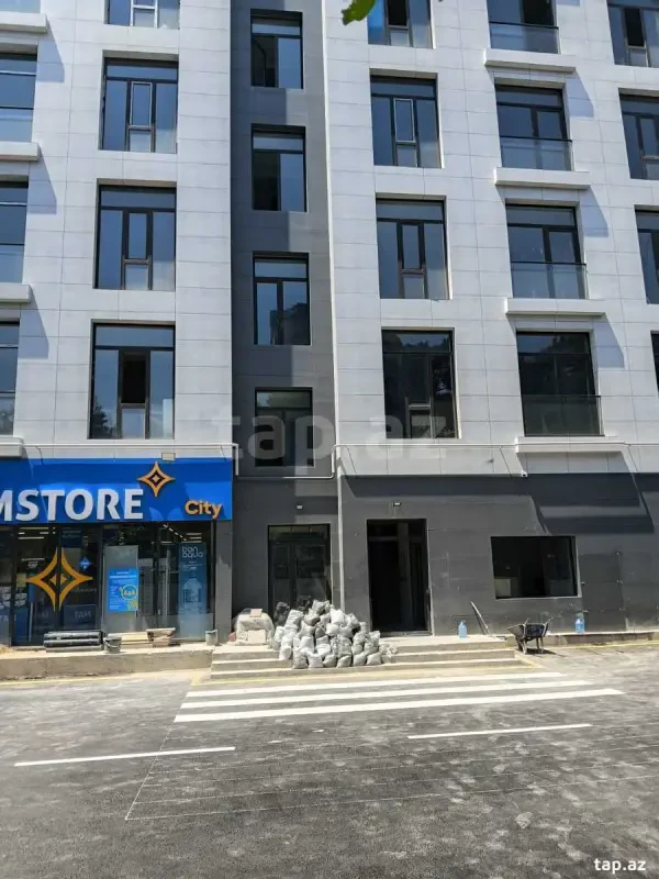 Satılır 2 otaqlı yeni tikili 70 m²