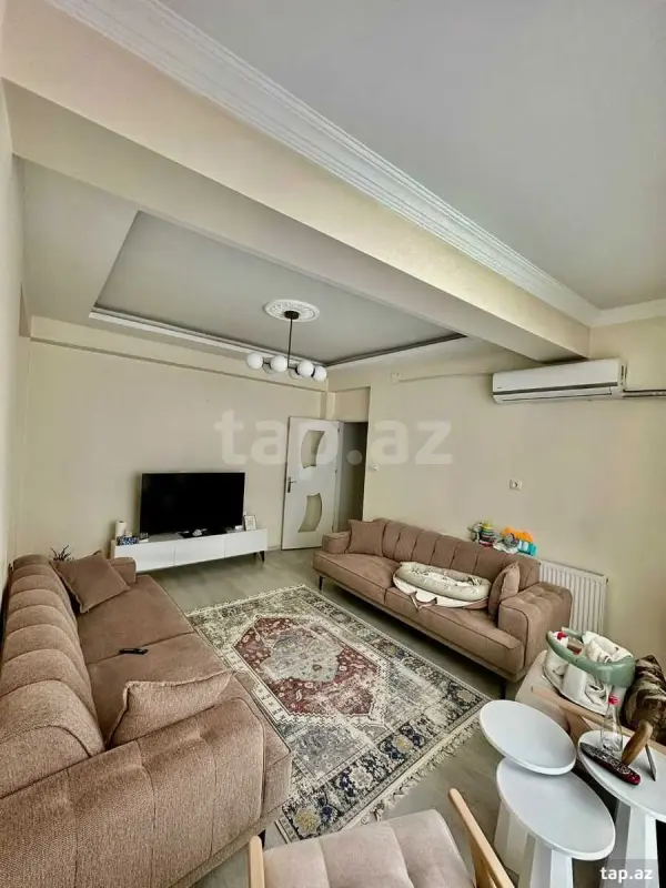 Kirayə verilir 2 otaqlı yeni tikili 110 m²