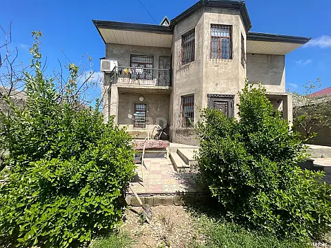 Satılır 6 otaqlı həyət evi 250 m² — Bakı, Suraxanı 6 otaq 250.00 m²
