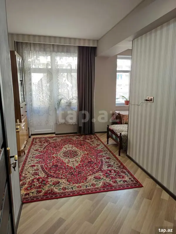 Satılır 2 otaqlı yeni tikili 60 m²