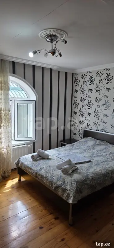 Kirayə verilir 4 otaqlı həyət evi 220 m²