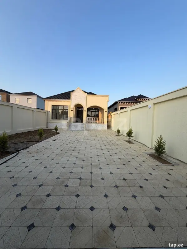 Satılır 4 otaqlı həyət evi 133 m²