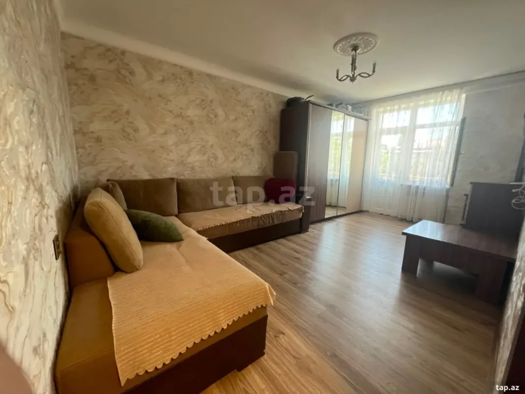 Satılır 1 otaqlı mənzil 35 m²