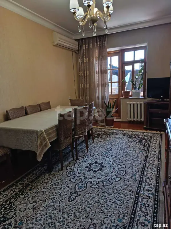 Satılır 4 otaqlı mənzil 100 m²