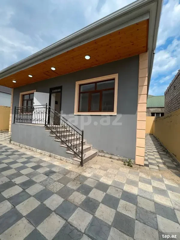 Satılır 4 otaqlı həyət evi 80 m²