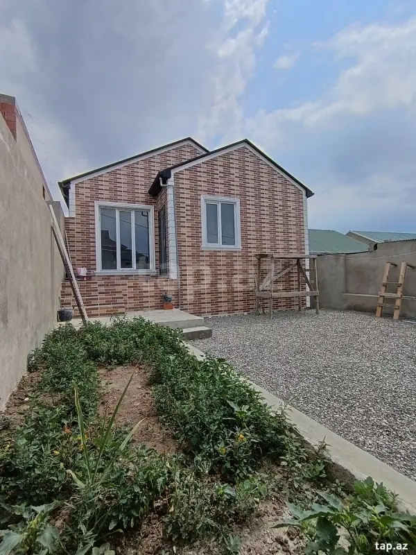 Satılır 3 otaqlı həyət evi 90 m²