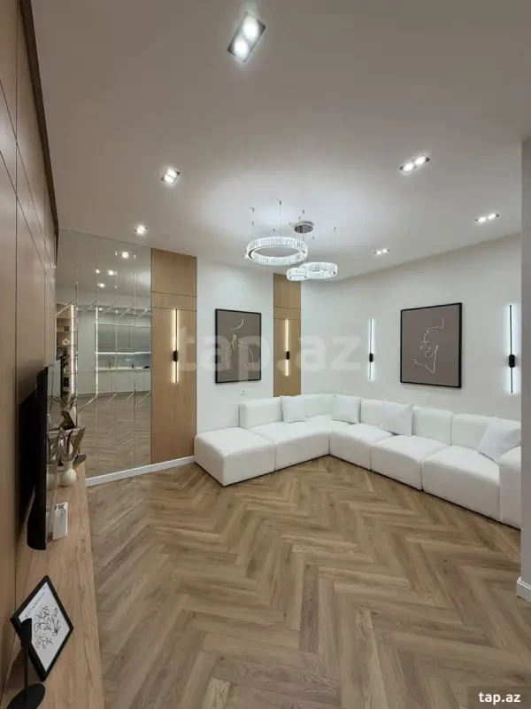 Satılır 3 otaqlı yeni tikili 102 m²