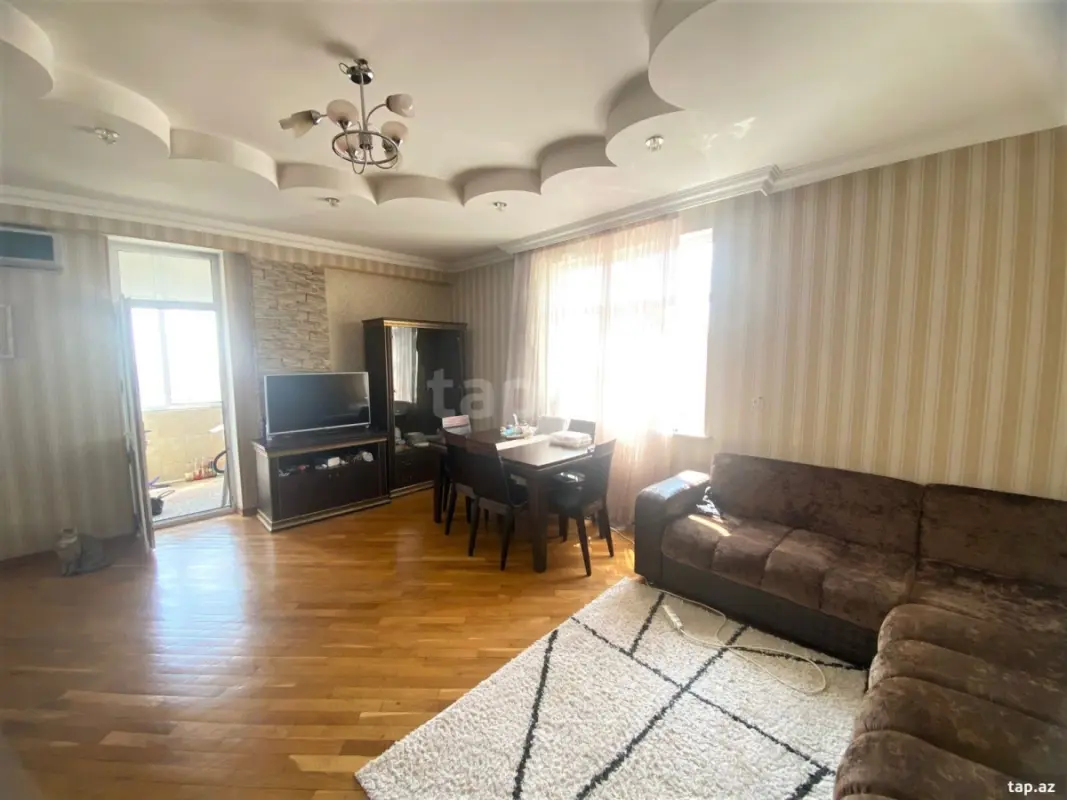 Satılır 2 otaqlı yeni tikili 60 m²
