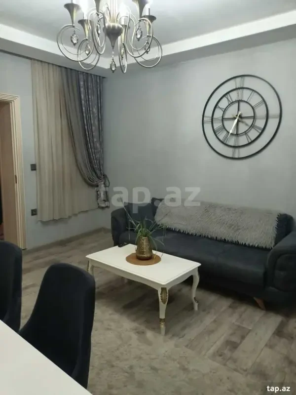 Satılır 7 otaqlı həyət evi 130 m²