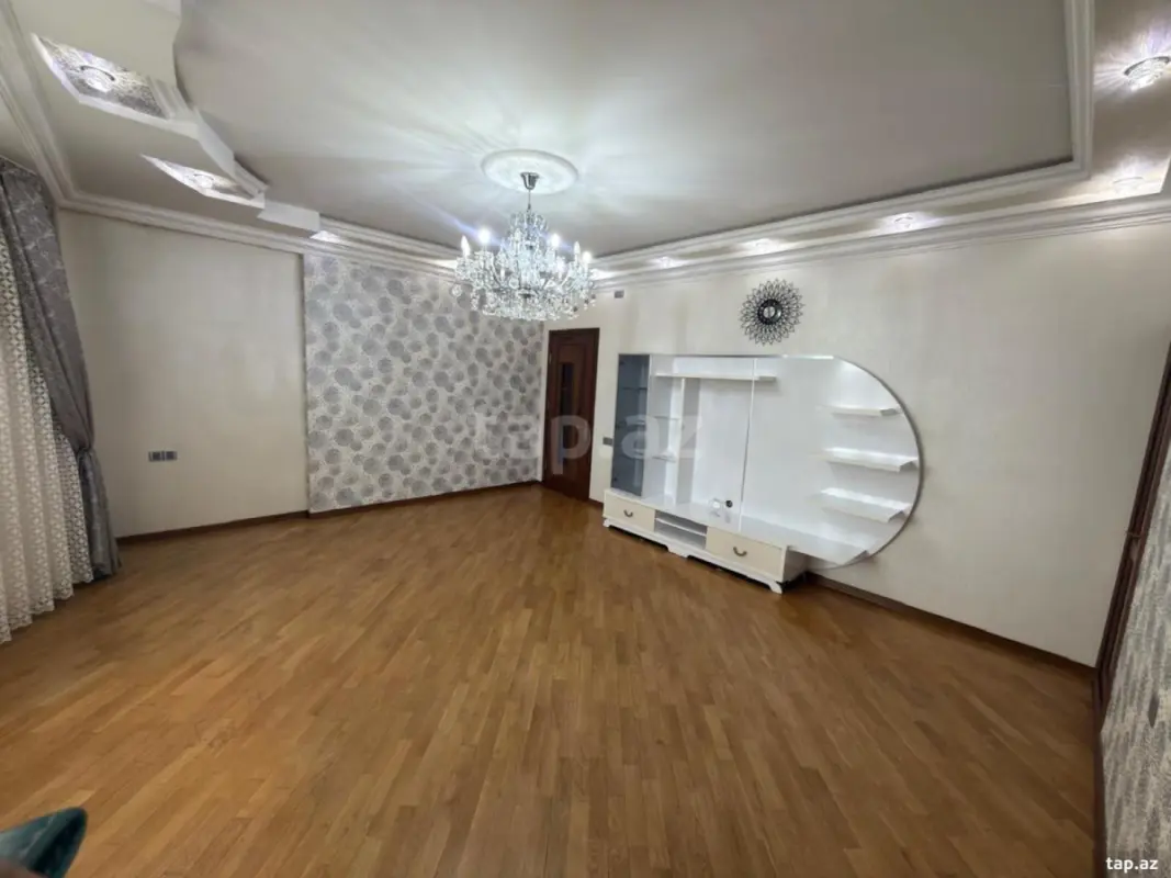 Satılır 3 otaqlı yeni tikili 110 m²